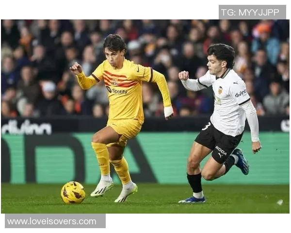 瓦伦西亚战平奥萨苏纳，继续在西甲中游